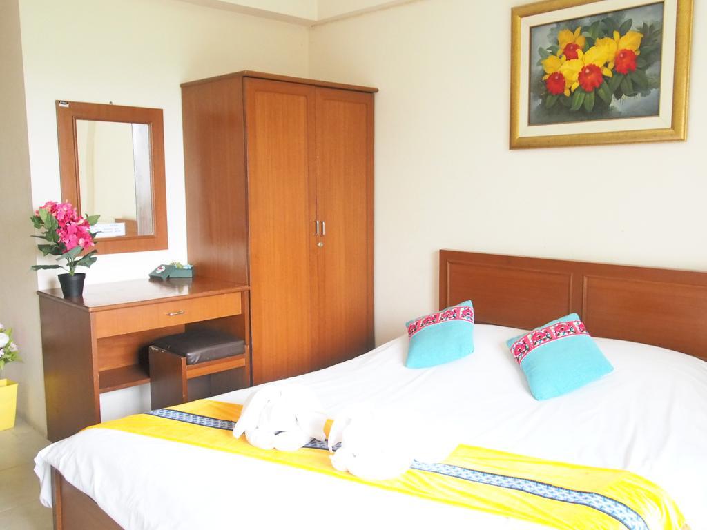 Thanapa Place Bangkok Zimmer foto